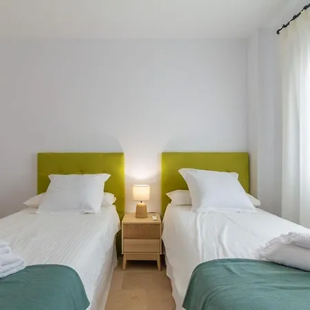 Apartamento Modern Escape I Pool & Terrace