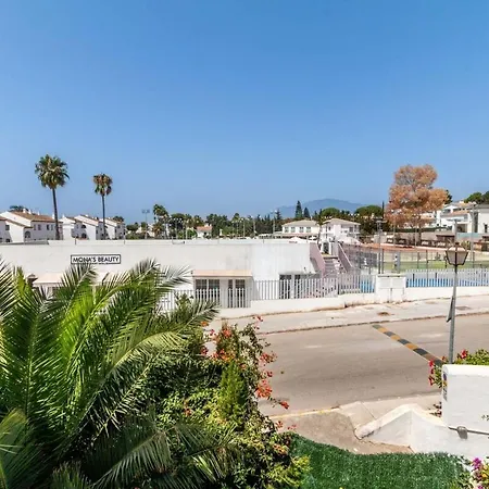 Modern Escape I Pool & Terrace Apartamento Estepona