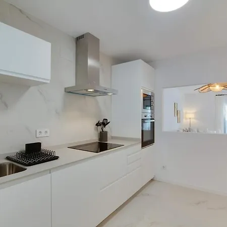 Modern Escape I Pool & Terrace *