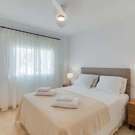 Modern Escape I Pool & Terrace *