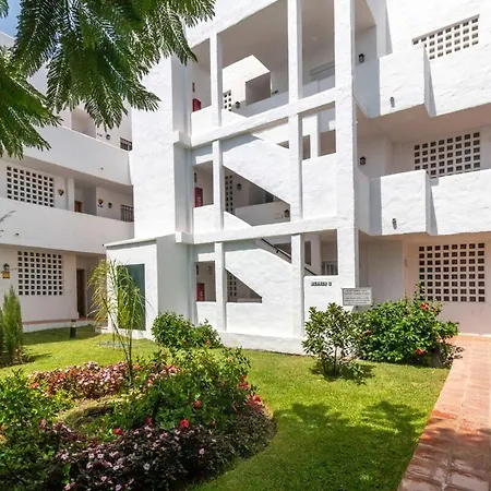 Modern Escape I Pool & Terrace Apartamento Estepona