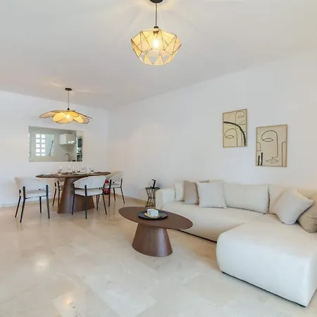 Modern Escape I Pool & Terrace Apartman