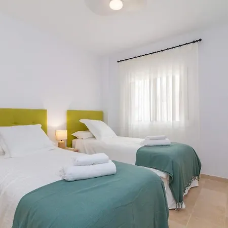 Modern Escape I Pool & Terrace *