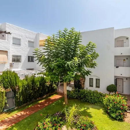 Apartamento Modern Escape I Pool & Terrace